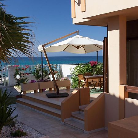 Villa Lucia Sul Mare Sant'Andrea  Buitenkant foto